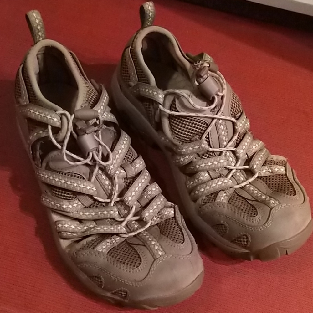 Chaco water/hiking sandals